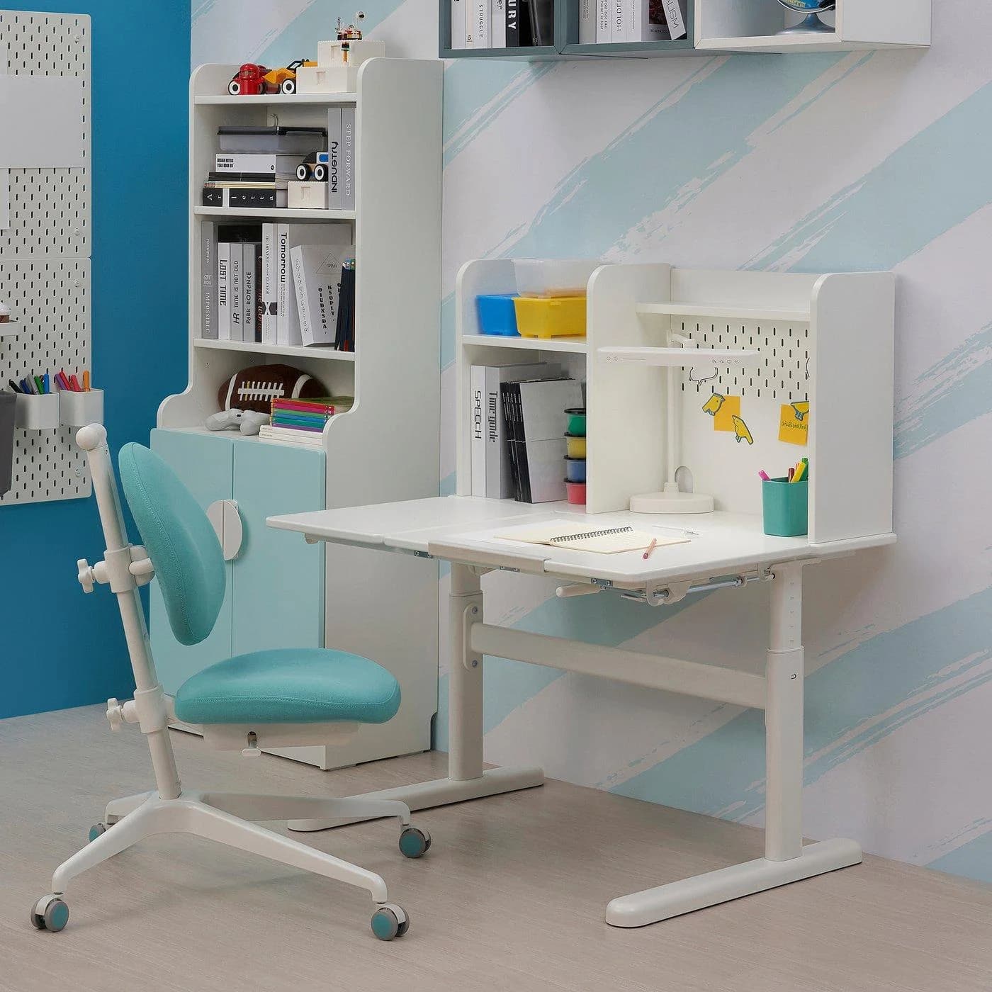 IKEA BERGLÄRKA Schreibtisch Weiß höhenverstellbar neigbar