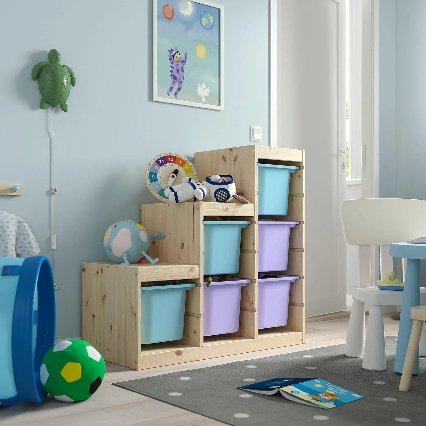 IKEA TROFAST Aufbewahrung mit Boxen Weiß/Violett/Hellblau