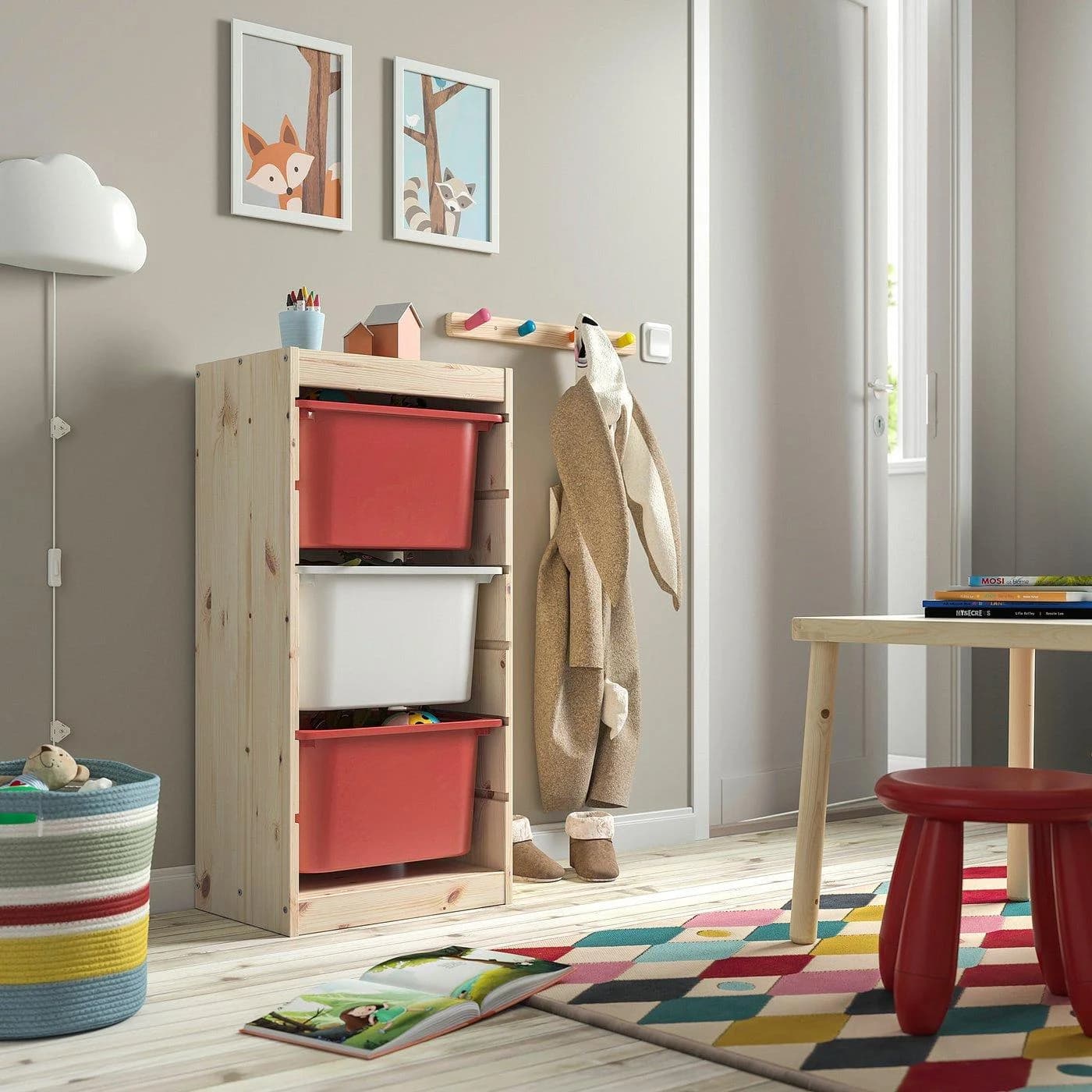 IKEA TROFAST Aufbewahrung mit Boxen Rot/Weiß Holz