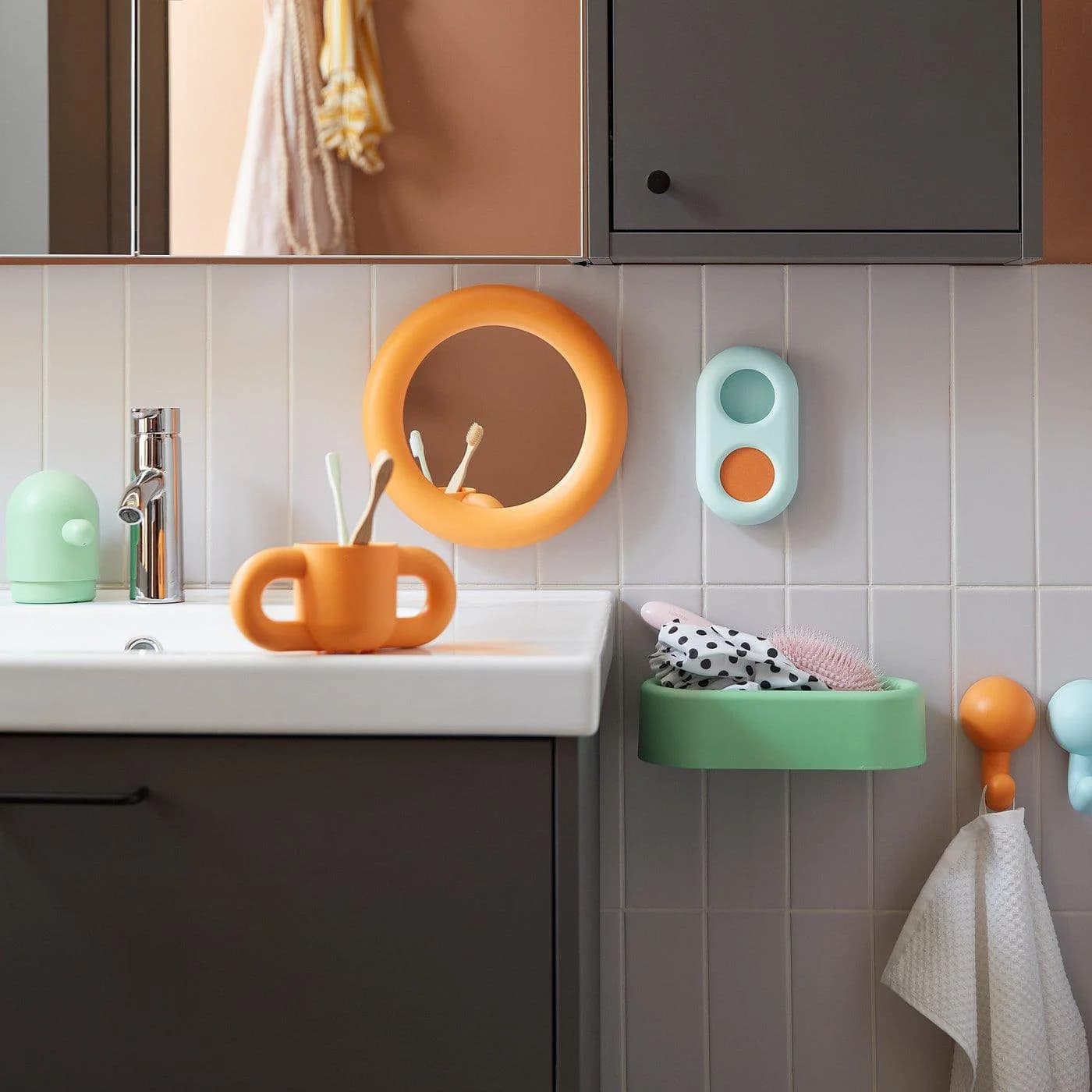 IKEA HUMLESJÖN Spiegel mit Saugnapf Orange