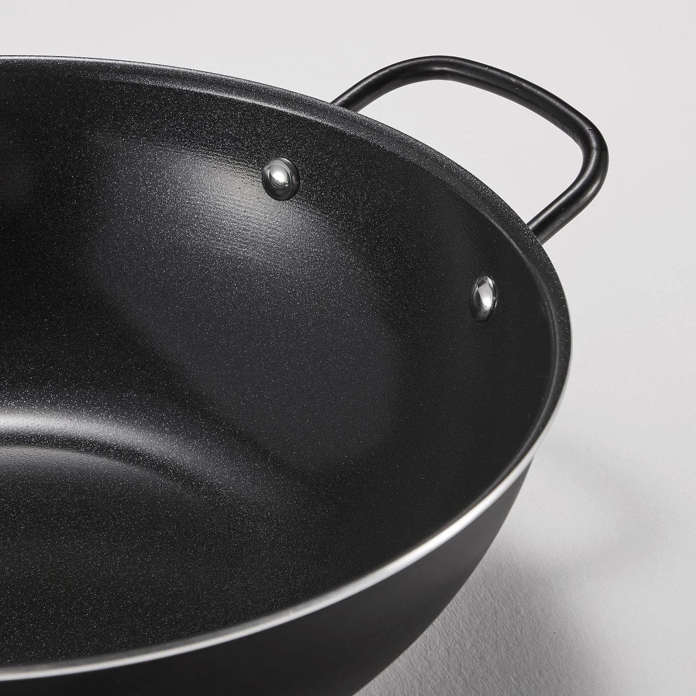 IKEA BLÅGYLTA Wok mit keramischer Antihaftbeschichtung Schwarz