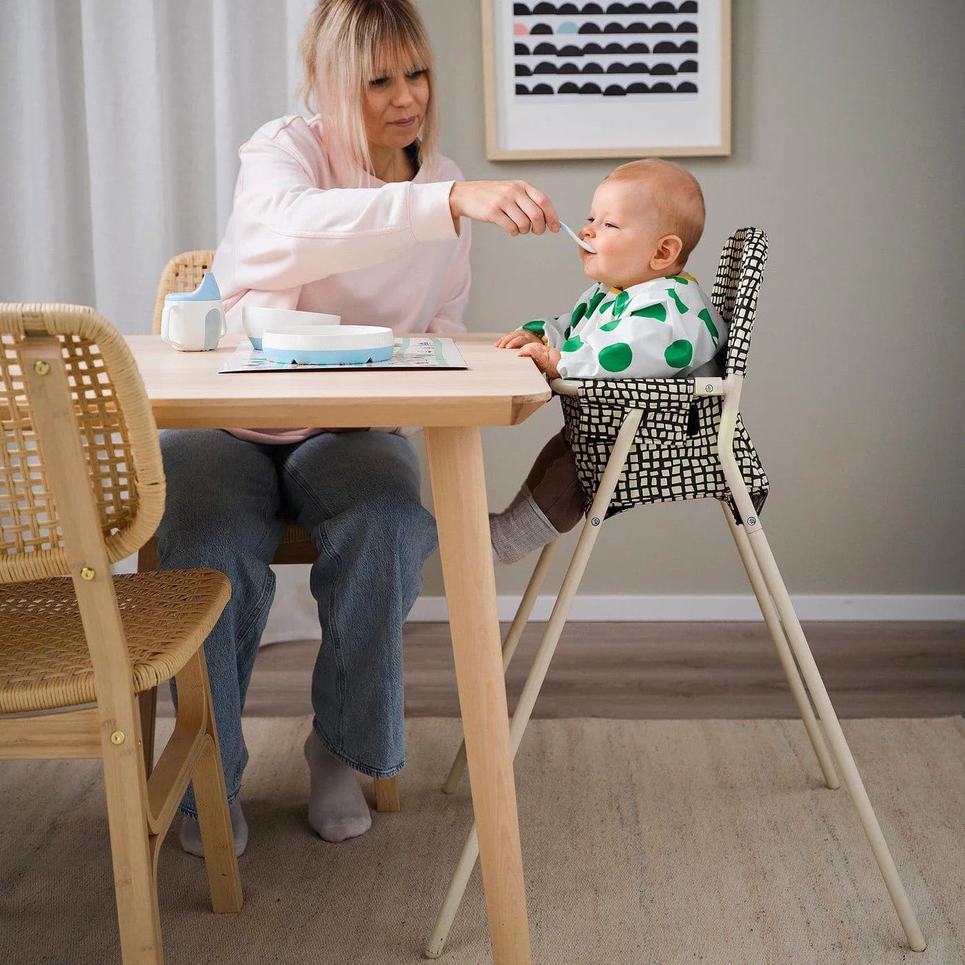 IKEA SANDKATT Kinderhochstuhl mit Tablett Beige/Anthrazit