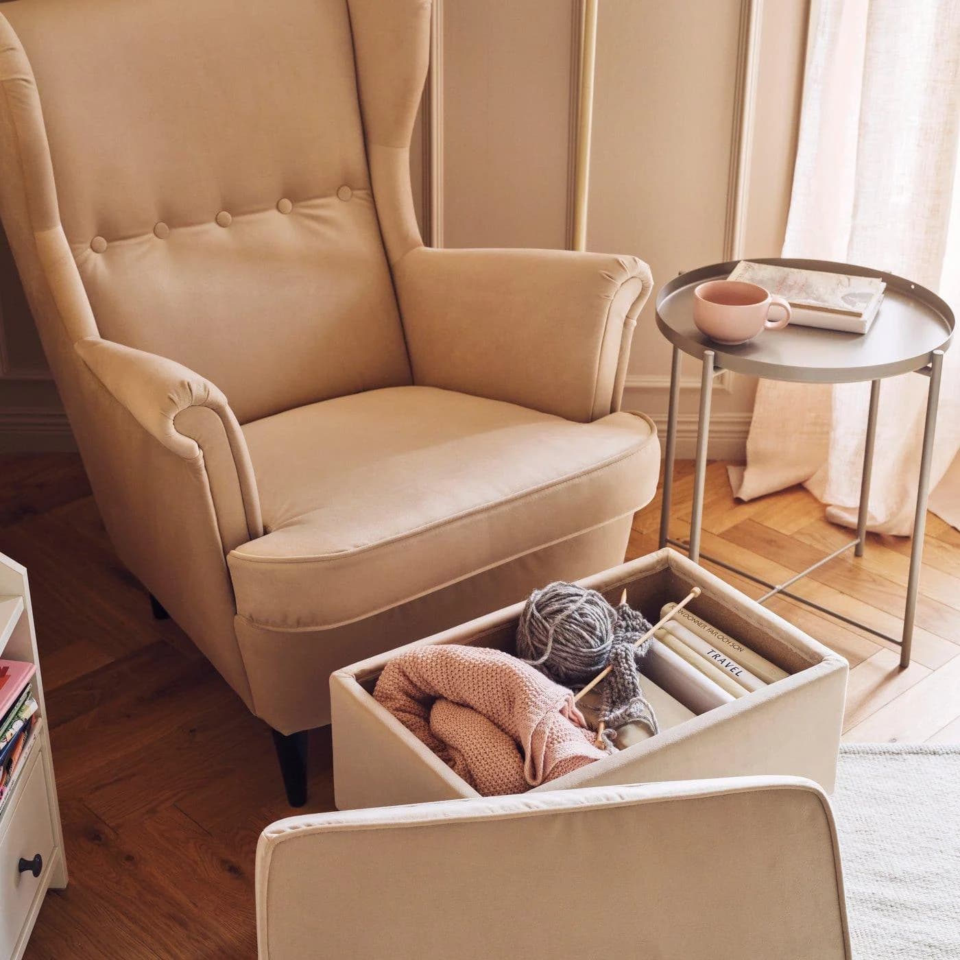 IKEA STRANDMON Ohrensessel tiefbeige