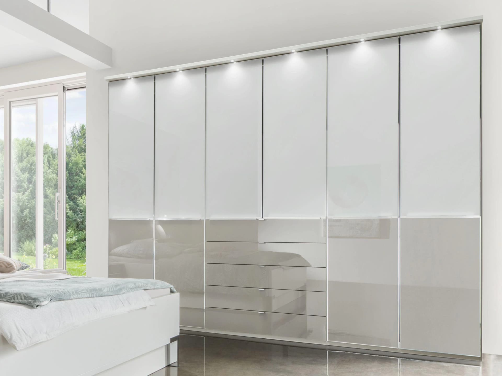 Rolf Weber Kleiderschrank WERTHEIM 300cm Weiß Glas Chrom 6-türig