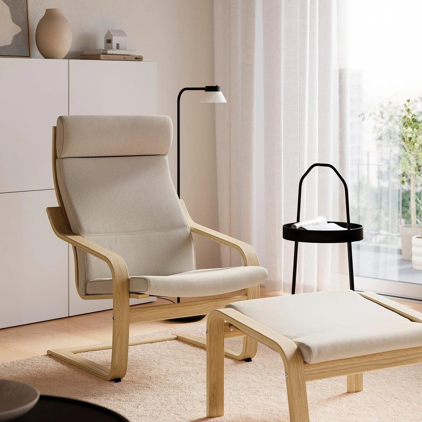IKEA POÄNG Sessel und Hocker Beige/Braun Bugholz