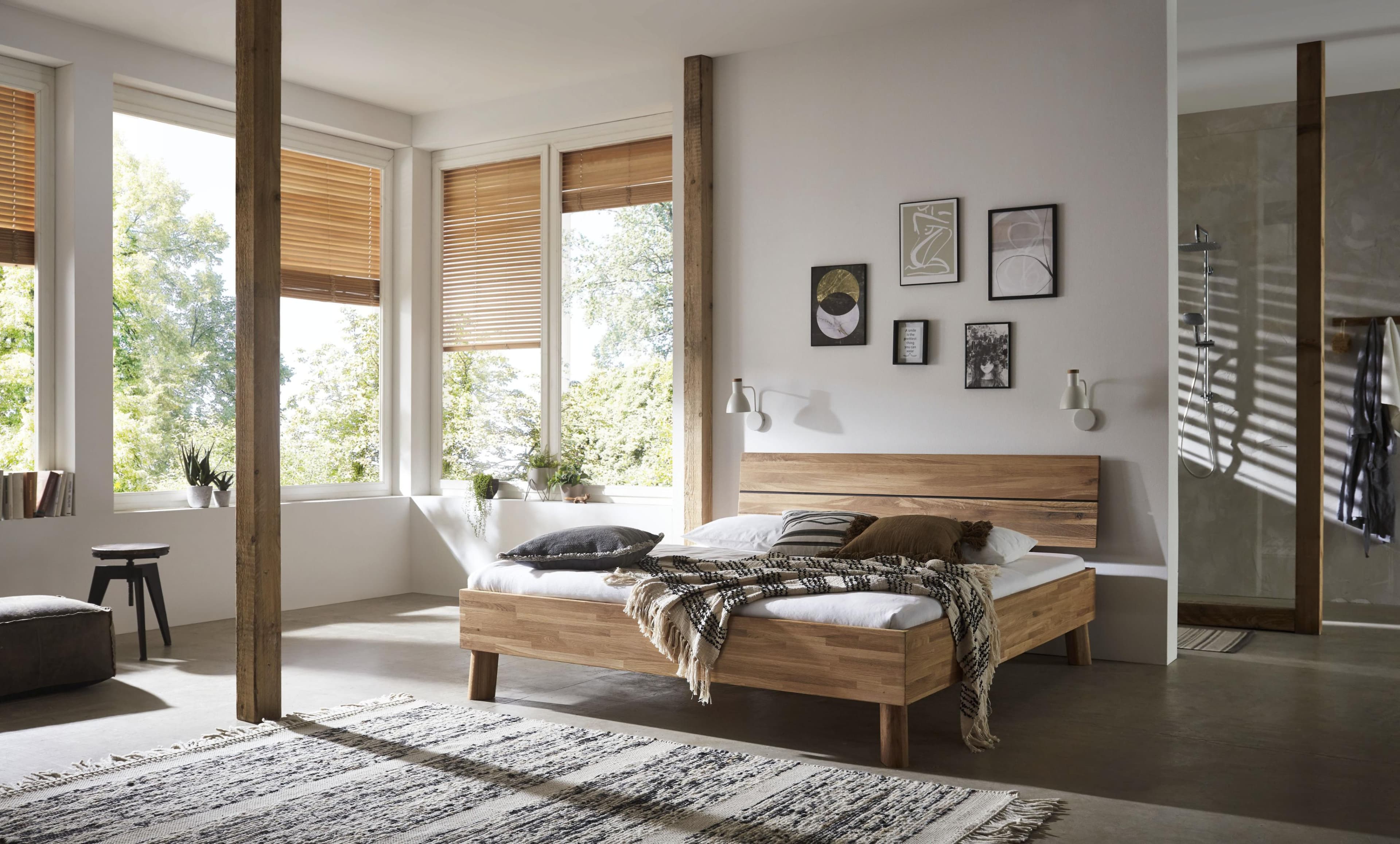 HOME AFFAIRE Chavot I Massivholzbett Wildeiche Braun