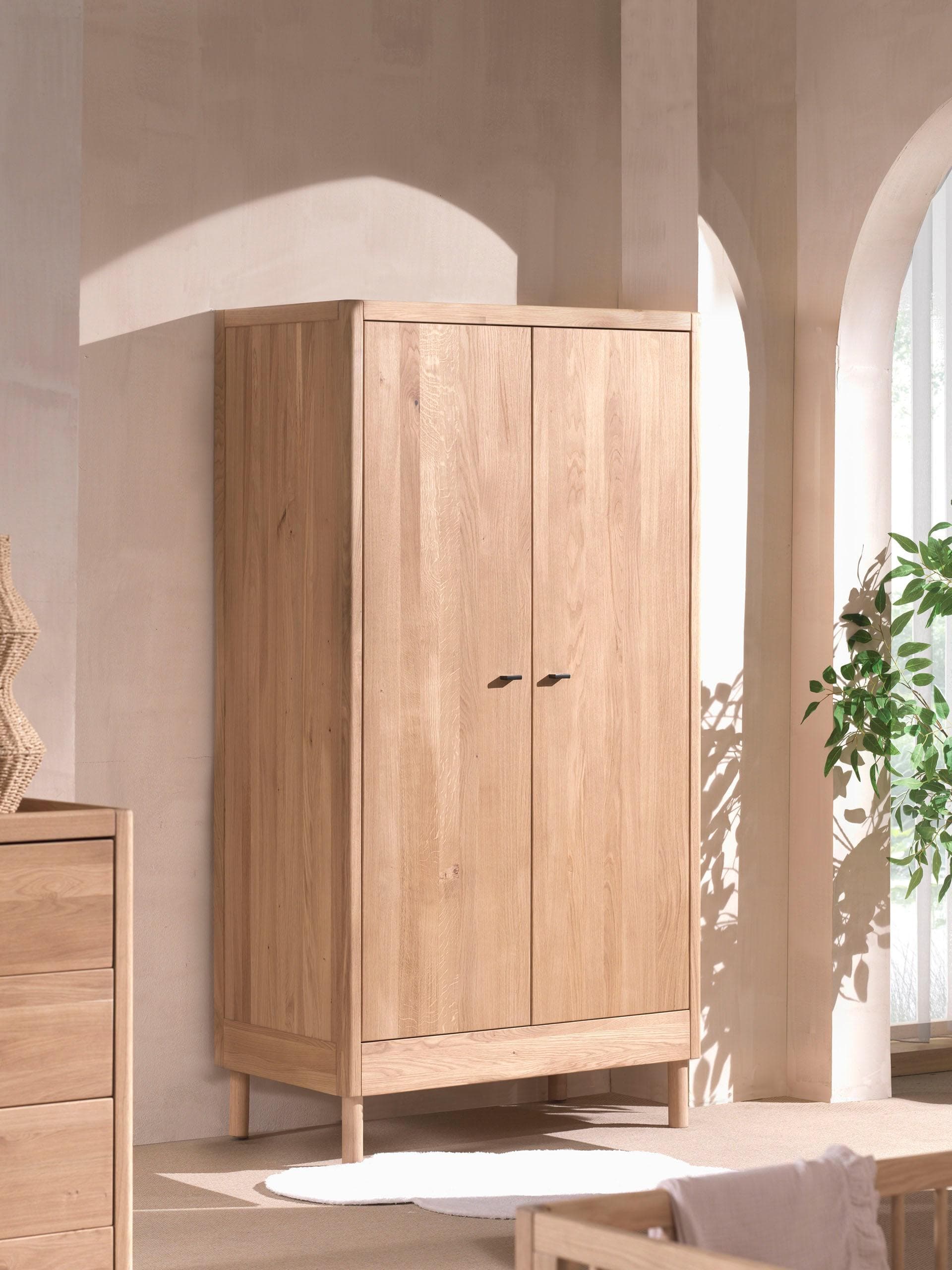 Kleiderschrank HOME AFFAIRE Forrest 2 Drehtüren Soft-Close Massivholz