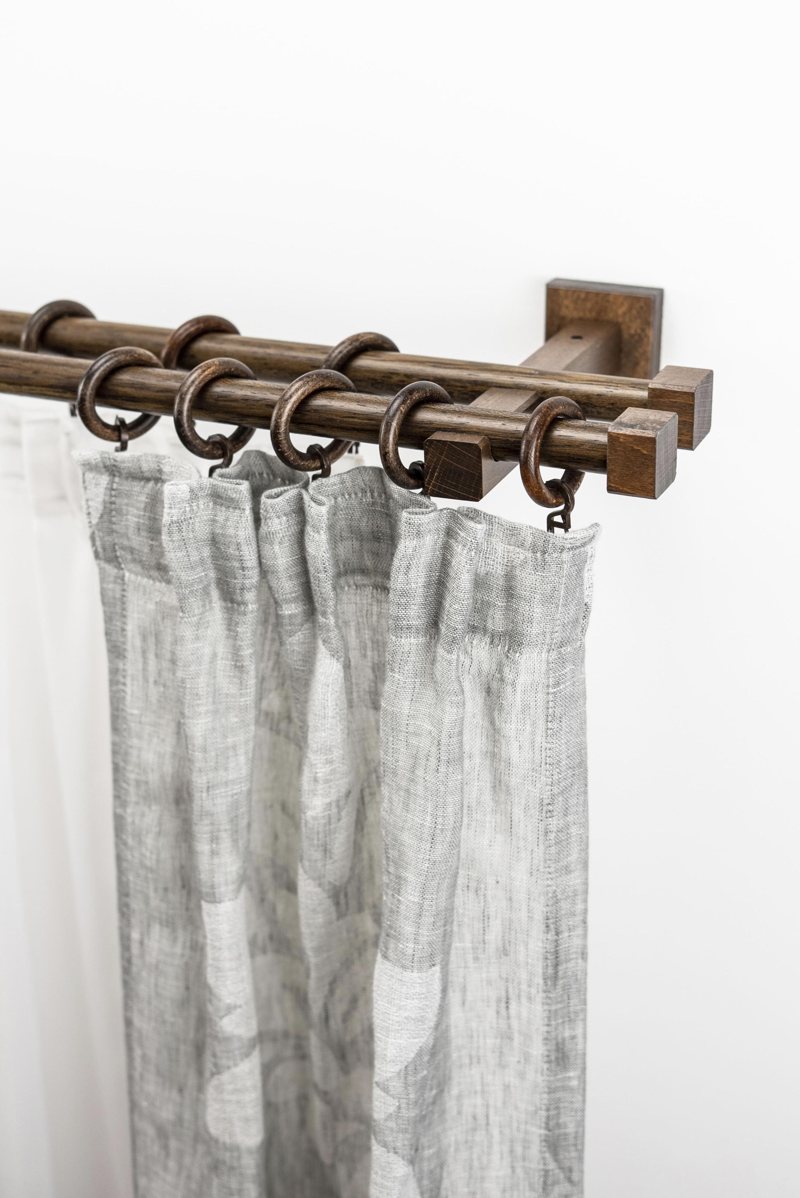 Gardinenstange GARESA CUBUS Nussbaum 2-läufig 480cm