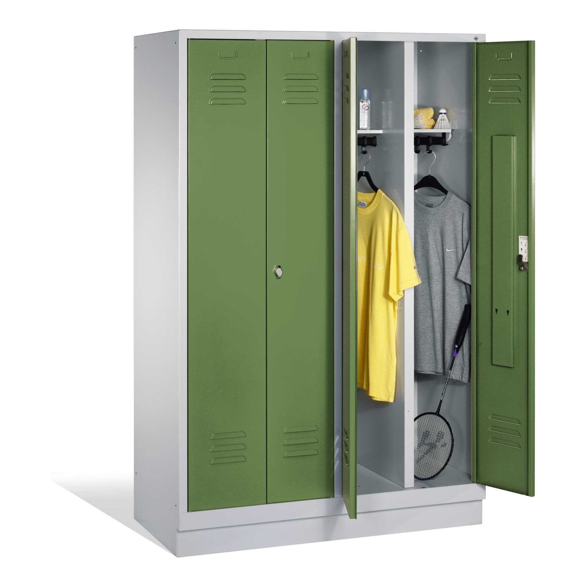 C+P Doppelspind Classic Garderobenschrank 4 Abteile Resedagrün
