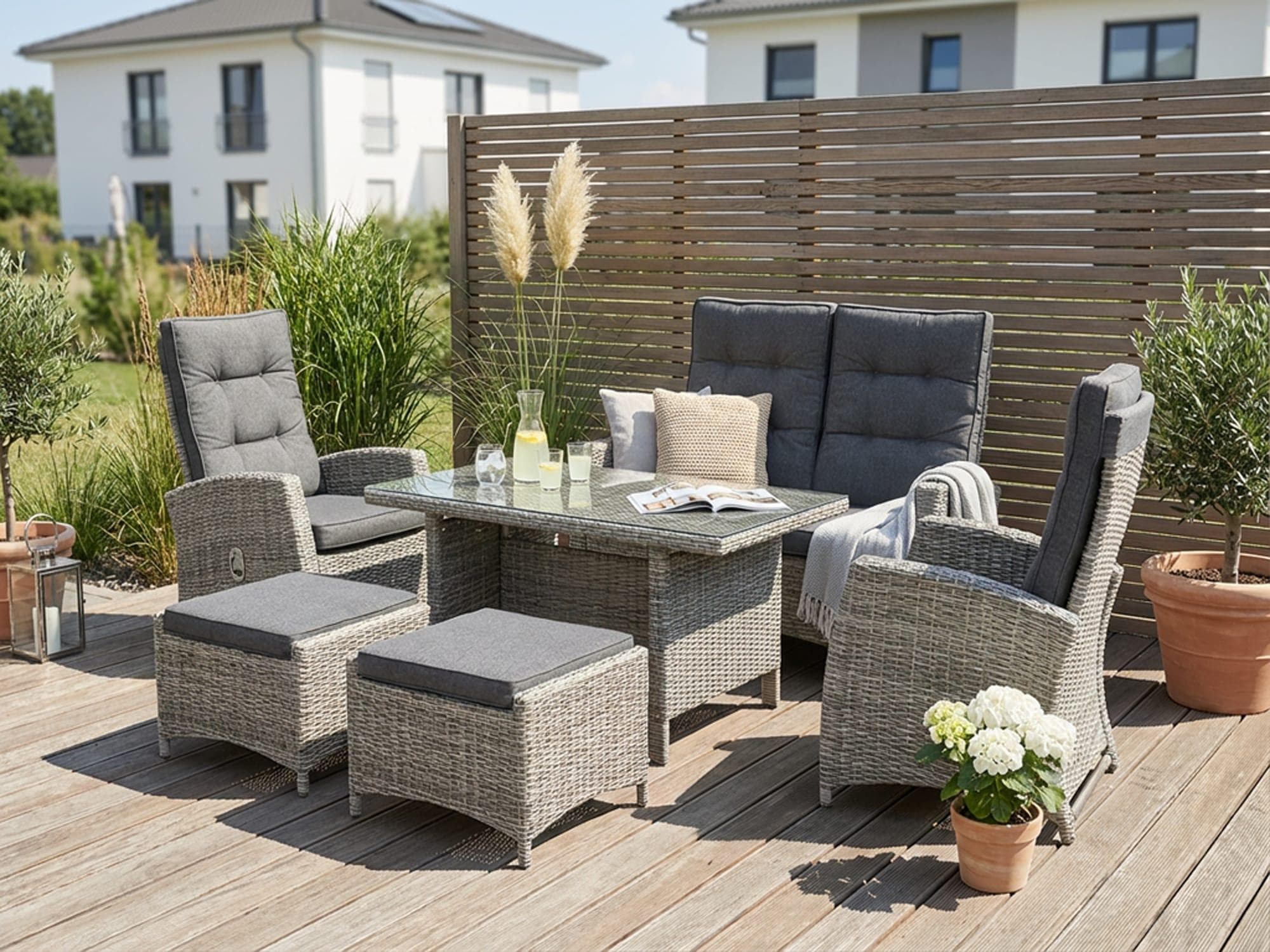 Moderne Garten-Essgruppe aus Polyrattan und Aluminium